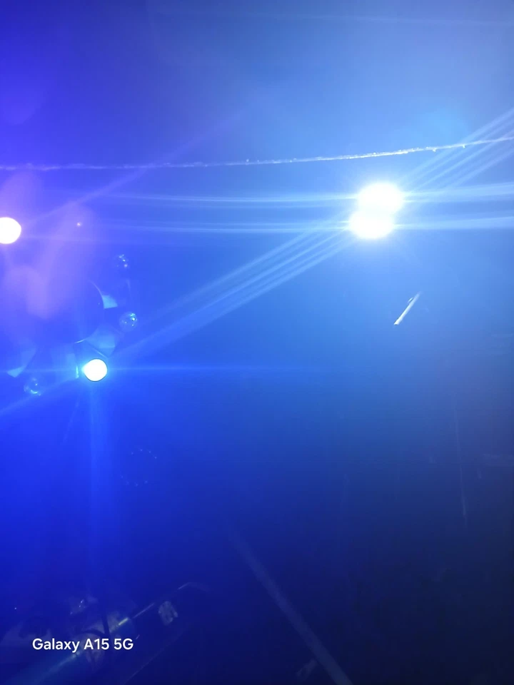 Chauvet DJ Swarm Wash FX ILS RGBAW+UV LED Derby/Láser/Luz Estroboscópica + Cable DMX Foto 4 de 4