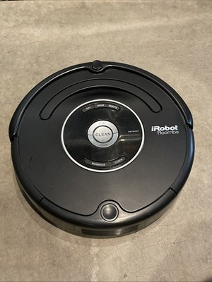 IROBOT ROOMBA MODEL 650 - FOR PARTS OR REPAIR ONLY W/ Charger