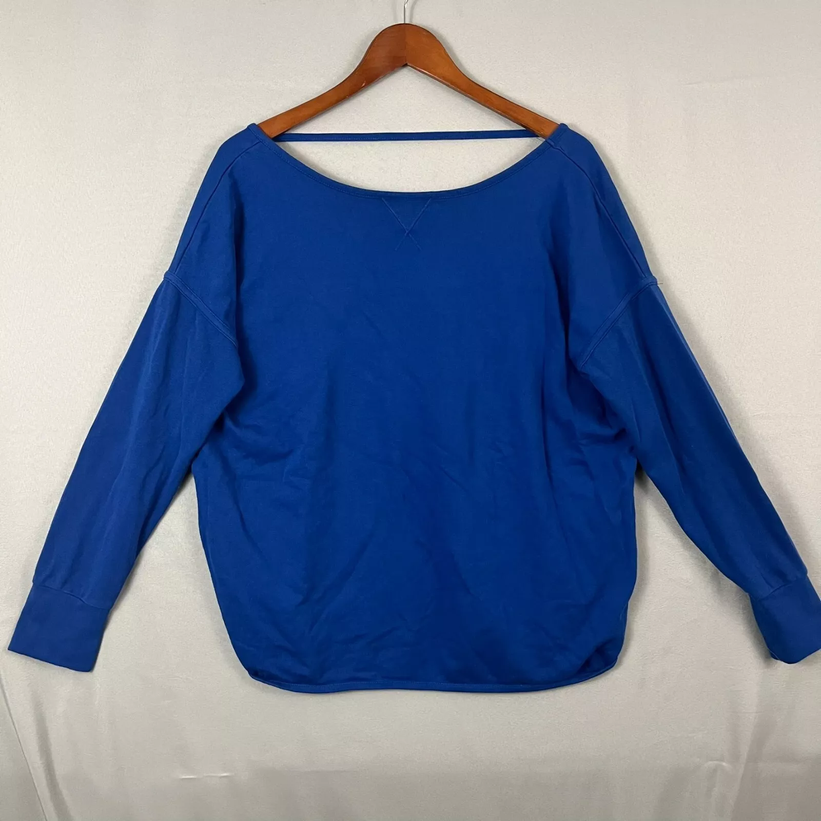 sweaty-betty scoop neck long sleeve pullover workout 