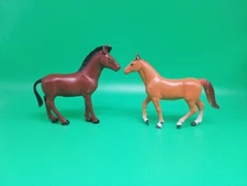 Vintage Horse Toy Animal Collectible Figure Set Barn Farm Cattle Country Brown