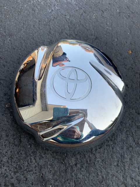 Toyota Tundra Center Cap Hubcap for Steel Wheel Chrome OEM P/N