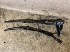 MERCEDES-BENZ C W204 Scheibenwischer vorne A2048200144 2.10 Diesel 34372013