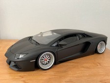 Lamborghini Aventador LP700-4 Custom 1/18