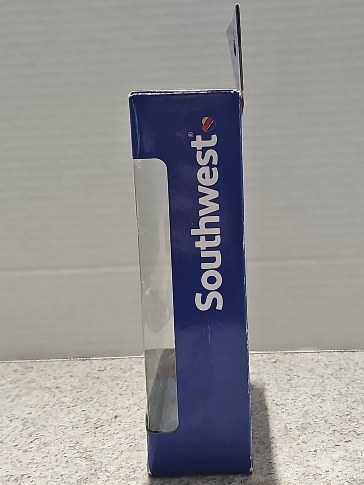 Avión diecast Daron 2024 Southwest Airlines escala 1:200 Foto 4 de 4