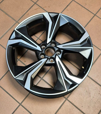 1x original Audi A1 S1 GBA GBH 18 Zoll Alufelge 82A601025AE