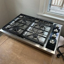 Wolf 30” Gas Cooktop CT30G/S - 4 Burner Drop-In Professional Range CT30GS SHIPS