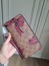 NWT Coach Long Zip Around Wallet In Signature Canvas With Bow Print CZ326