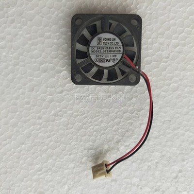 YONG LIN DFB300605HB DC5V 1.0W 3006 3CM 2-Wire Cooling Fan *tn
