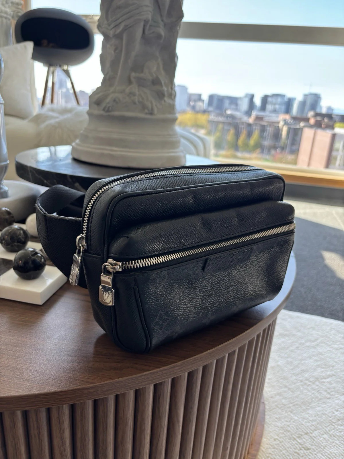 LOUIS VUITTON Authentic Monogram Eclipse Fannypac… - image 2