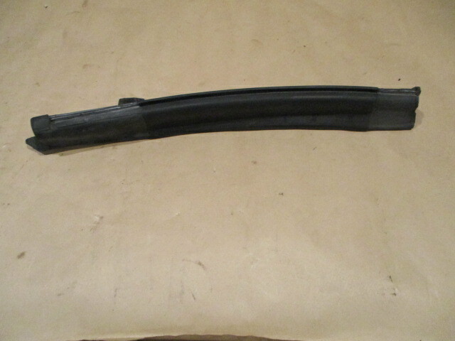 Ferrari 348, 355 Spider - RH Front Roof Rubber/Gasket - P/N 63633000