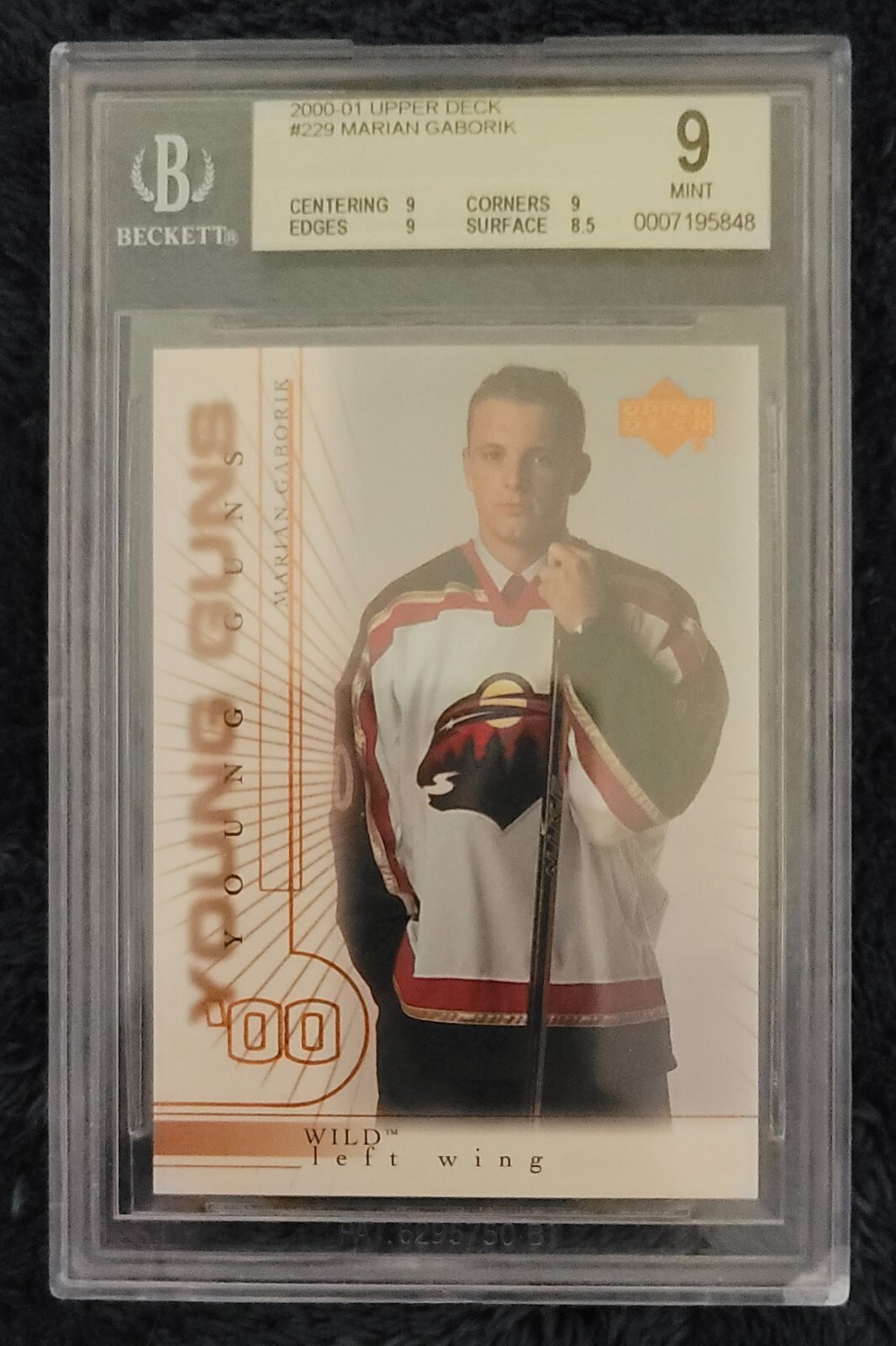 2000-01 Upper Deck Young Guns Marian Gaborik #229 BGS 9 Rookie RC
