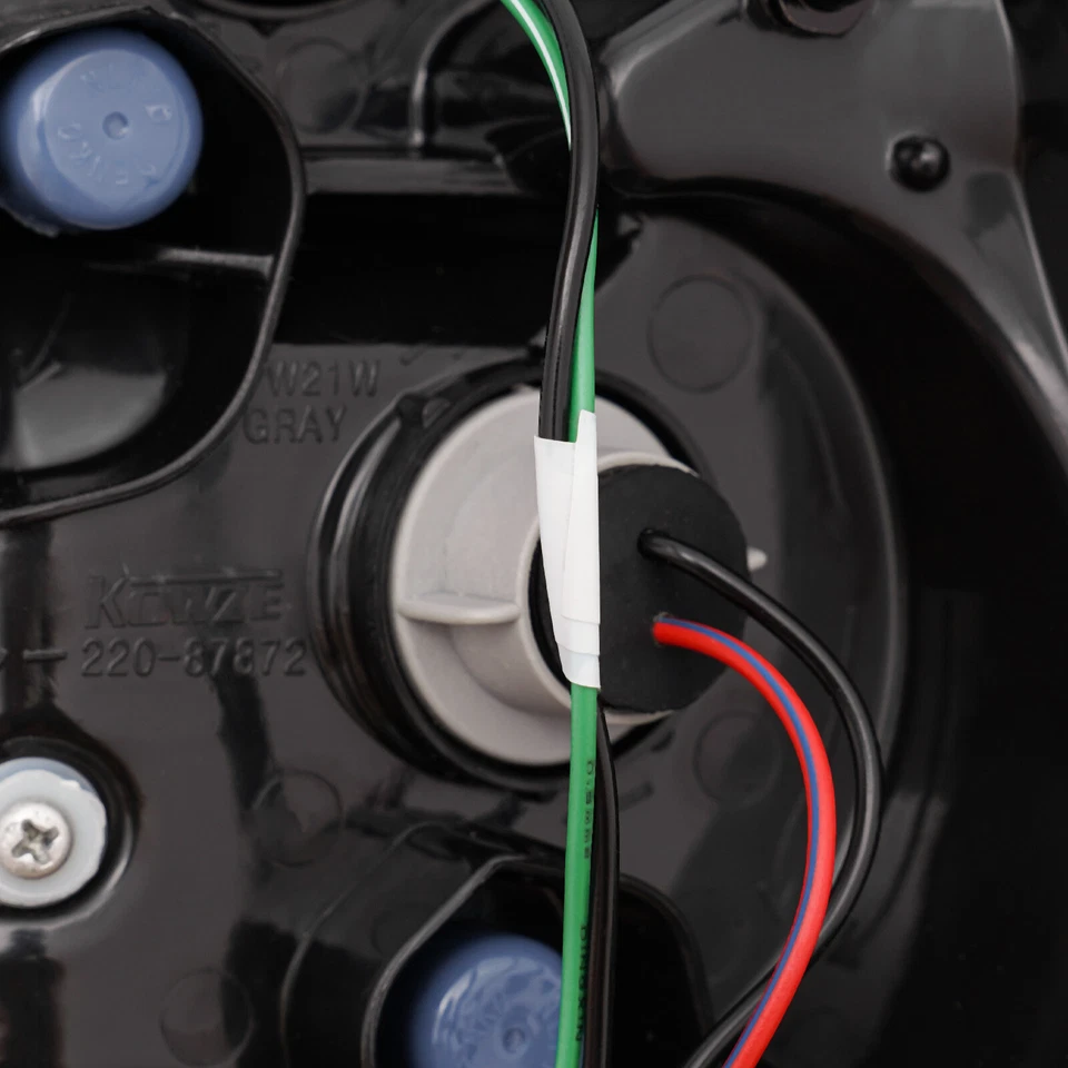 For 2007-2015 Mitsubishi Pajero V97 Rear Brake Lamps Left Tail Light Driver Side Foto 2 de 4