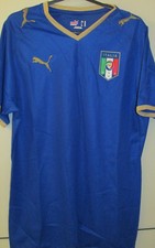 Italy Football shirt as new still with packaging size xs