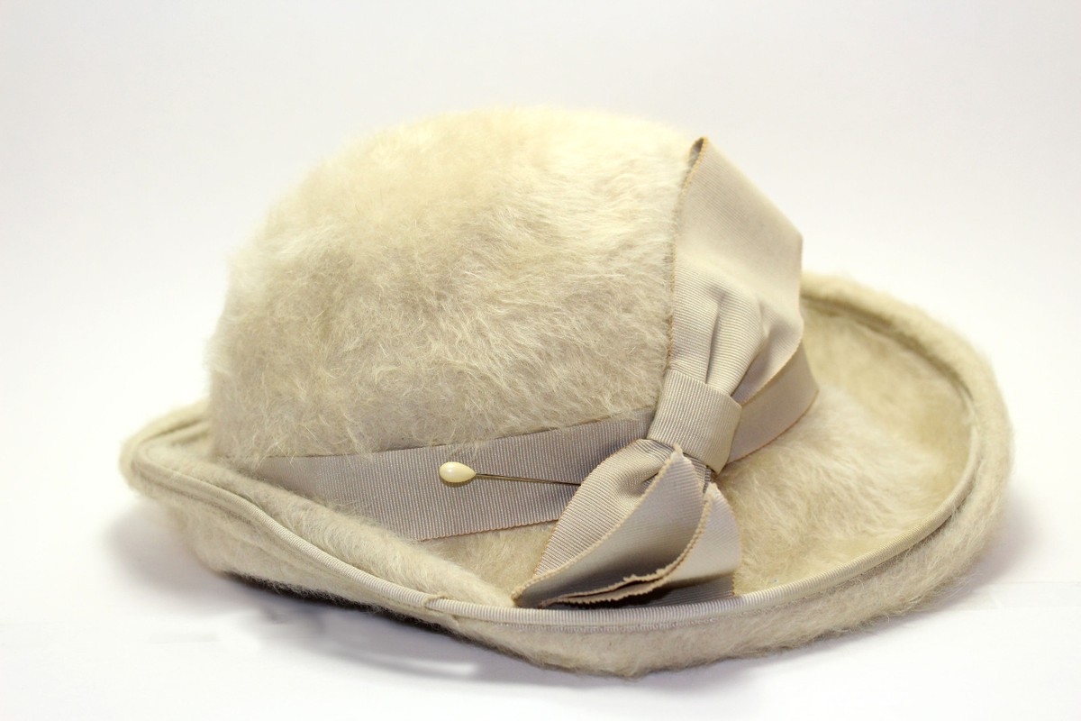 Merrimac Merri Soie Bowler (Derby) Vintage Beige Hat with  display picture 1