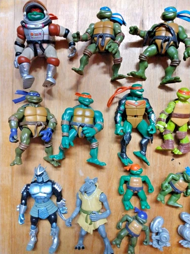 Vintage 2000 Era TMNT Figure Lot Of 23 Toys Teenage Mutant Ninja Turtle Playmate