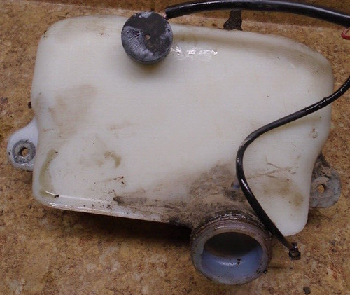 Polaris 350 L 4x4 Trail Boss W938139 ATV Engine Oil Reservoir Bottle Tank 350L