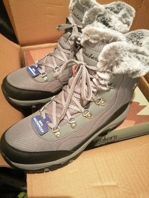 Skechers Damen Trego Stormie Winterstiefel, Boots gefüttert, Größe 40 NEU