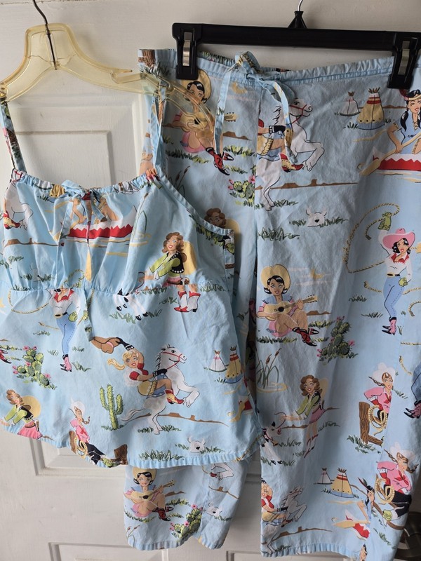 Rare Vintage Nick &Nora Cowgirl Cami and Capri womens pajamas set