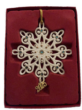2025 Lenox Gemmed Snowflake Ornament -NIB- Porcelain with Gold Accents