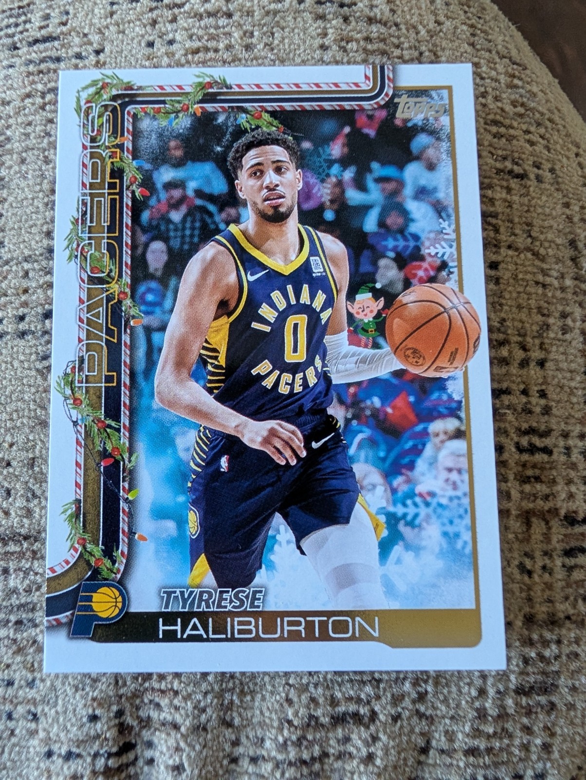 2025-26 Topps Holiday Tyrese Haliburton SSP Hidden Elf Variation #HE-TH Pacers