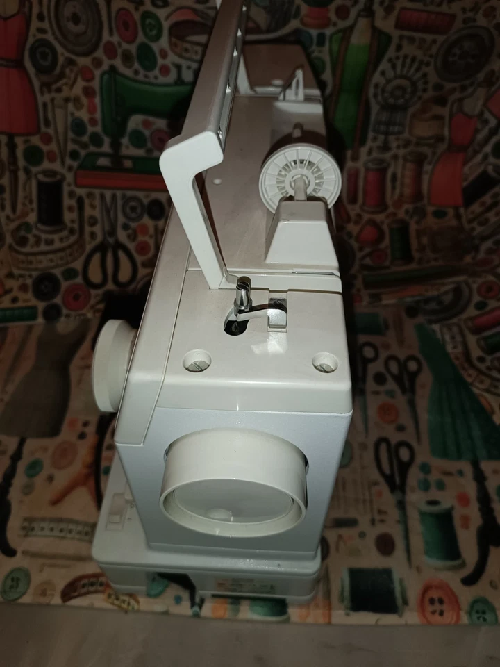 SINGER NÄHMASCHINE 4662 CHIC Electronic  Jeans Leder Seide Baumwolle - Bild 3 von 4