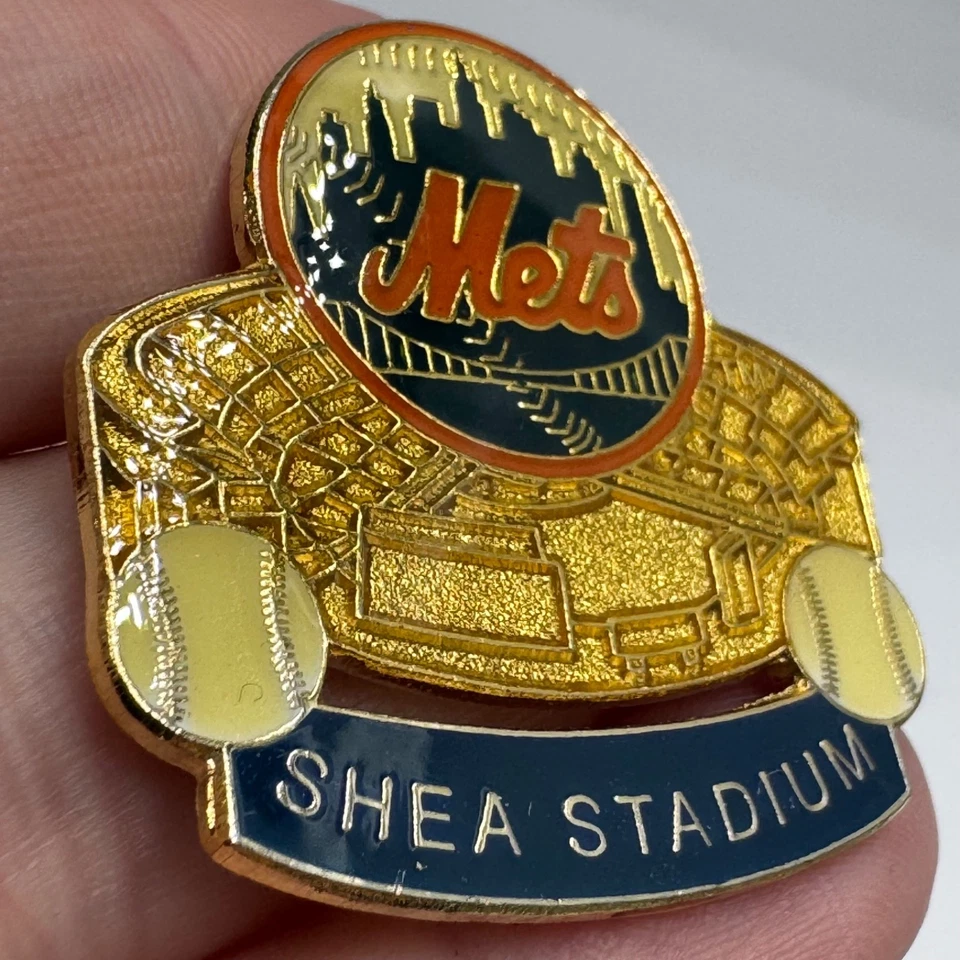 Vintage New York Mets Shea Stadium Enamel Lapel Pin - Image 2 of 4