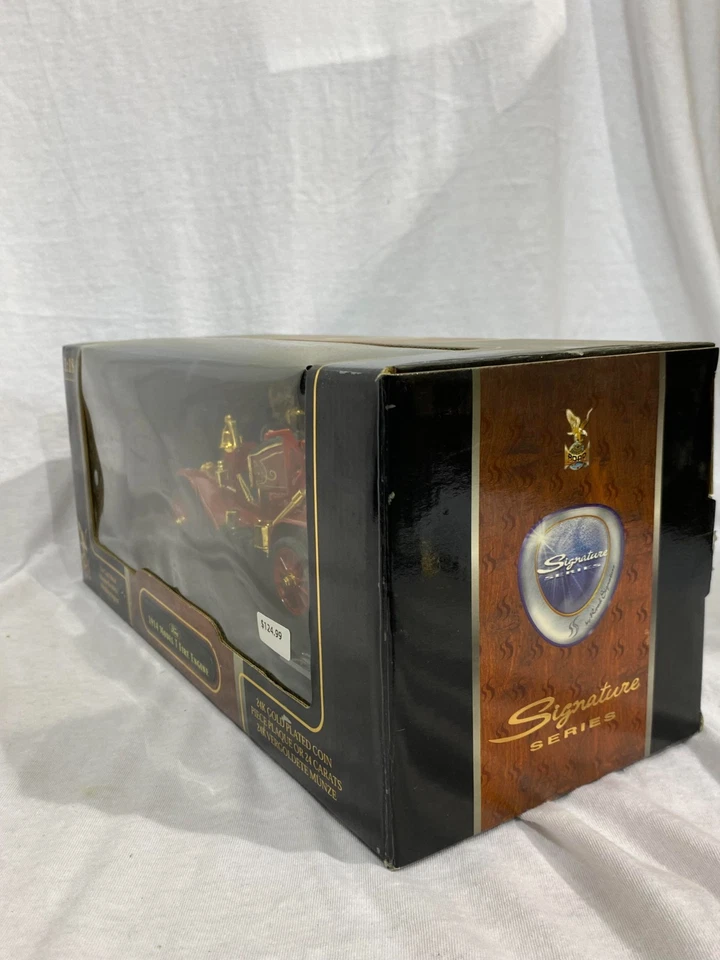 1914 Ford Model T Fire Engine – 1:18 Scale Diecast by Road Signature - Image 4 of 4