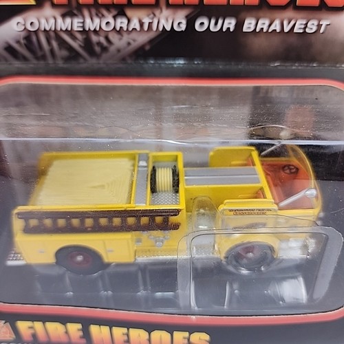 Corgi 1960 American LaFrance open Pumper, Washington Fire Co. NEW in package - Picture 2 of 7