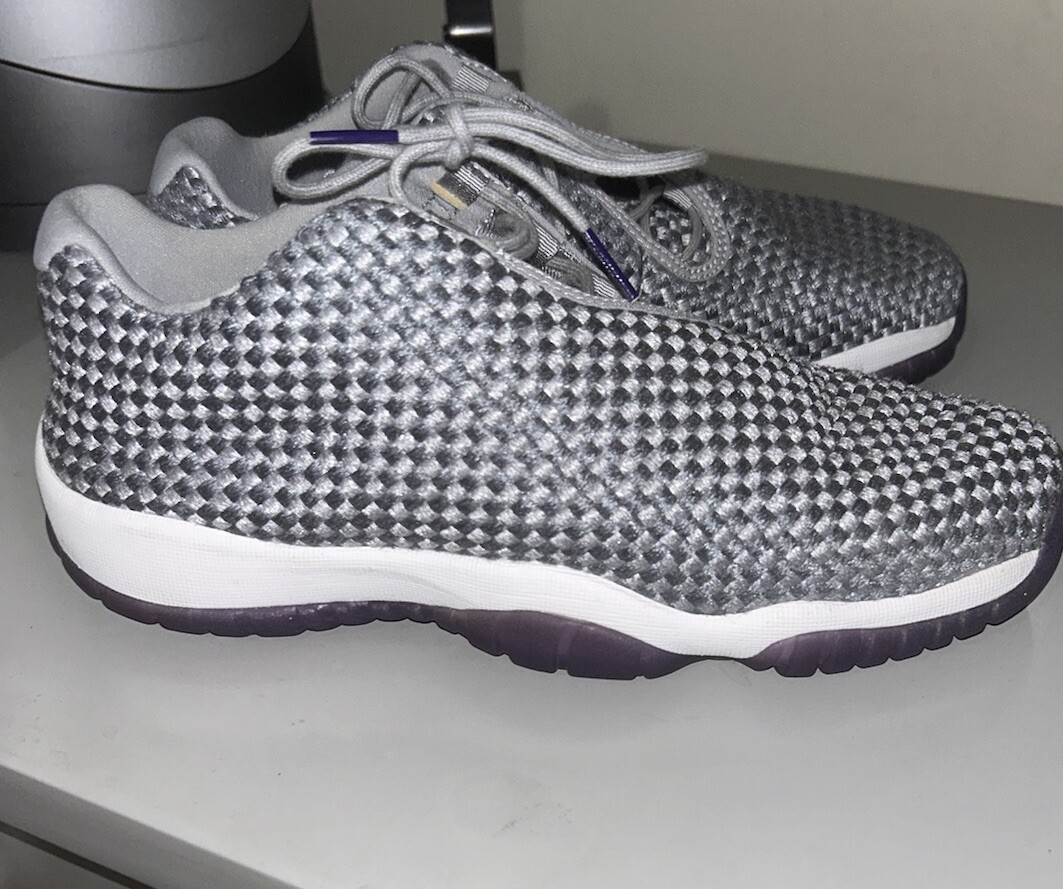 Size Air Jordan Future Low Grey