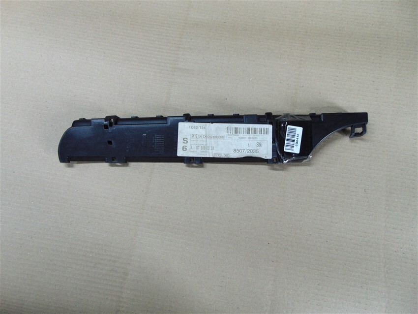 Brand New Front Left Air Separation Part Genuine Mercedes C117 