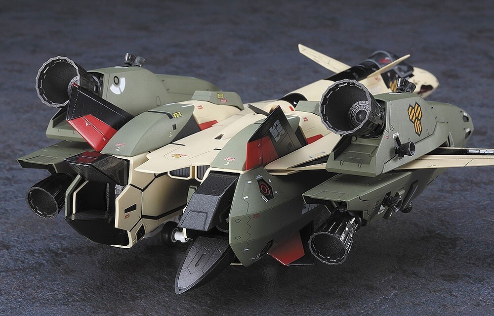 Hasegawa Macross Frontier VF-19EF/A Isamu Special 1/72 Scale