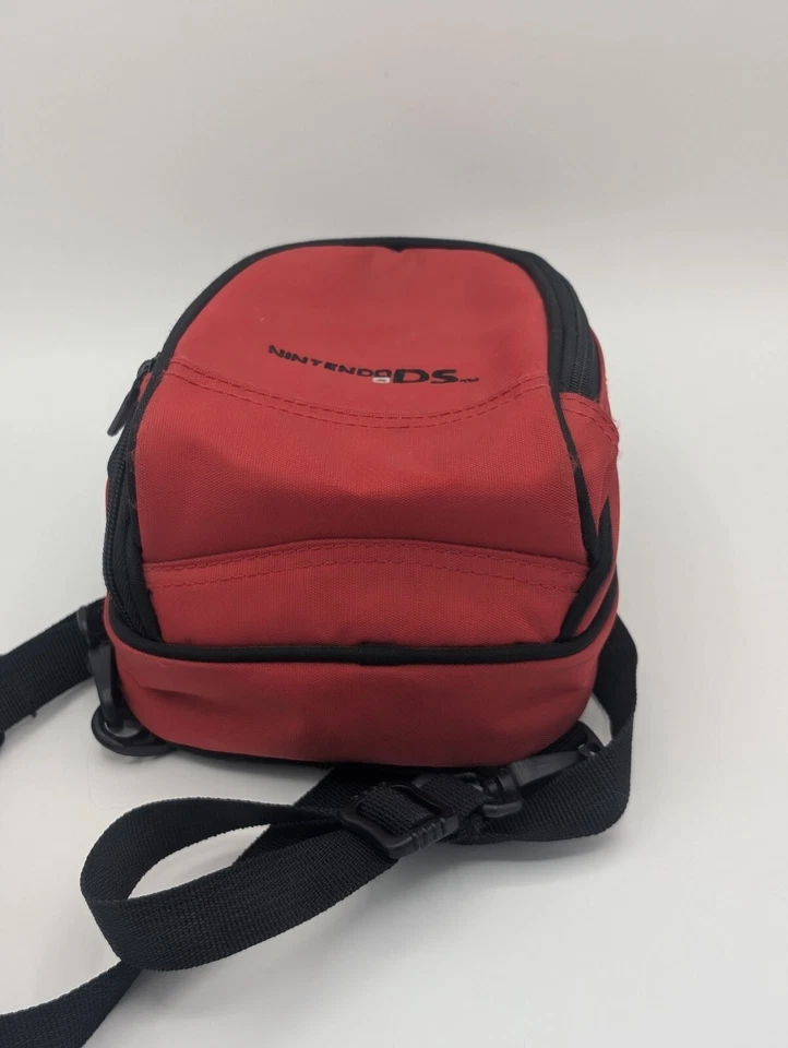 Estuche de Transporte Mochila Nintendo 3DS DSi Lite Rojo - Usado y Limpio Foto 2 de 4