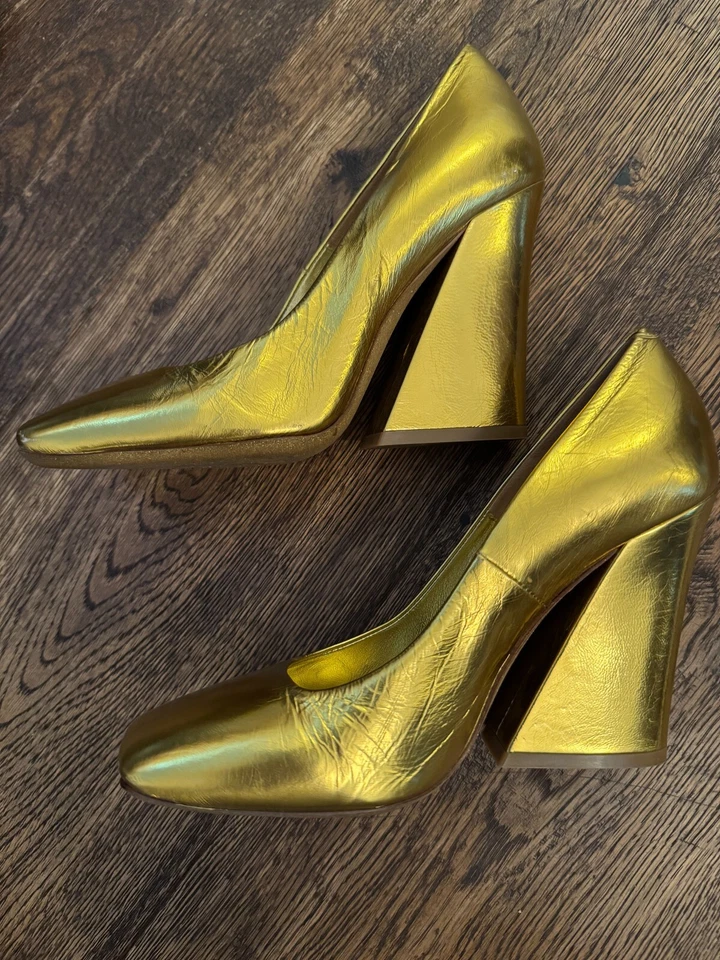 Zapatos de salón Dries Van Noten para mujer de cuero dorado talla 7 1/2 UE con tacón grueso de 4 pulgadas Foto 2 de 4