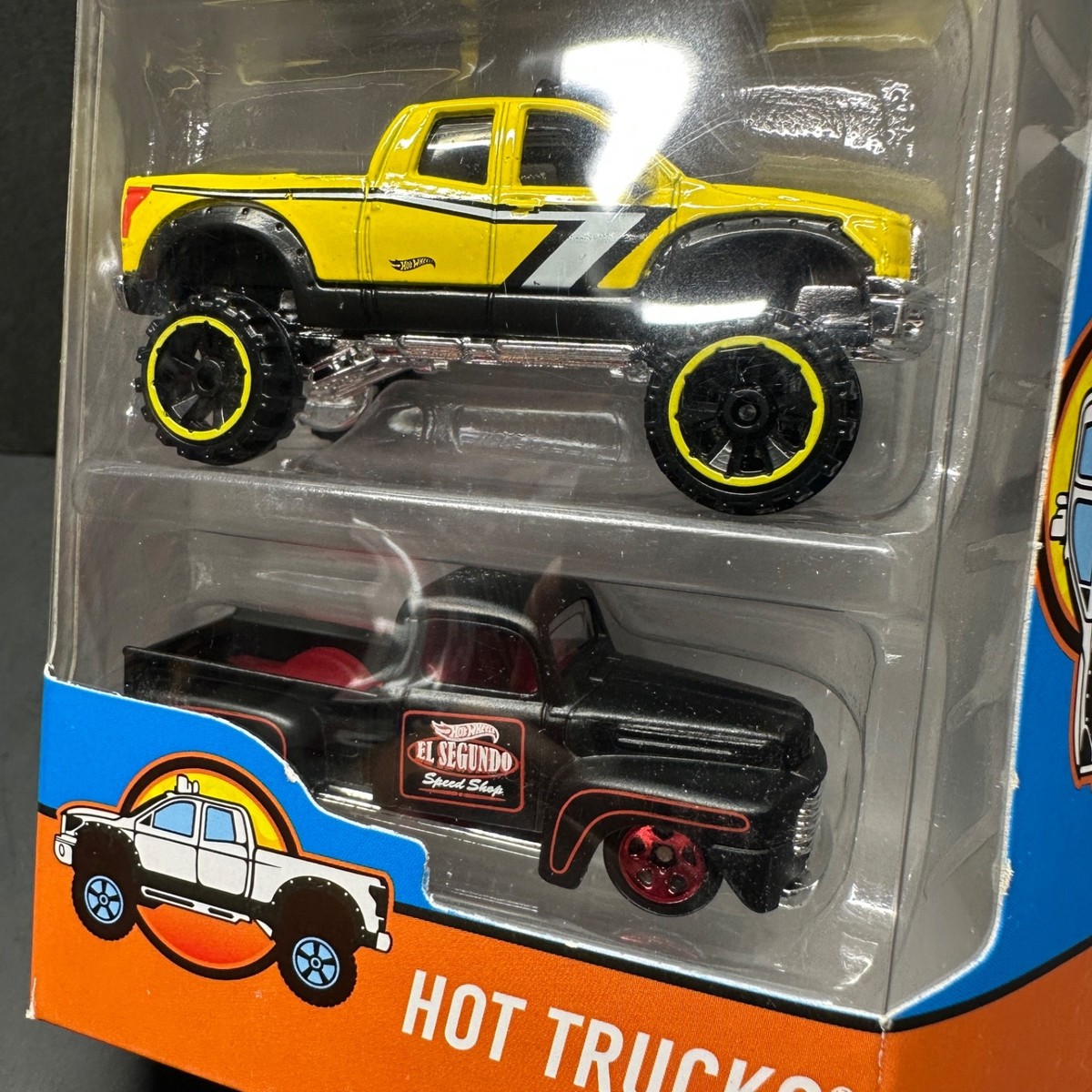 Hot Wheels 2016 HOT TRUCKS 5 Pack. '83 Silverado Exclusive. Open