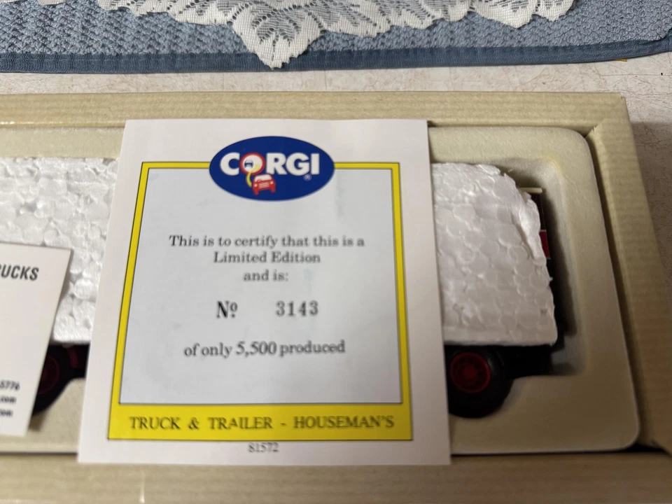 Remolque para camión Corgi Classic Commercials AEC Mercury S Houseman edición limitada Foto 2 de 4
