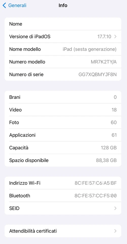 Apple iPad (6th generation) · 128GB · Wi-Fi, foto 1 di 3