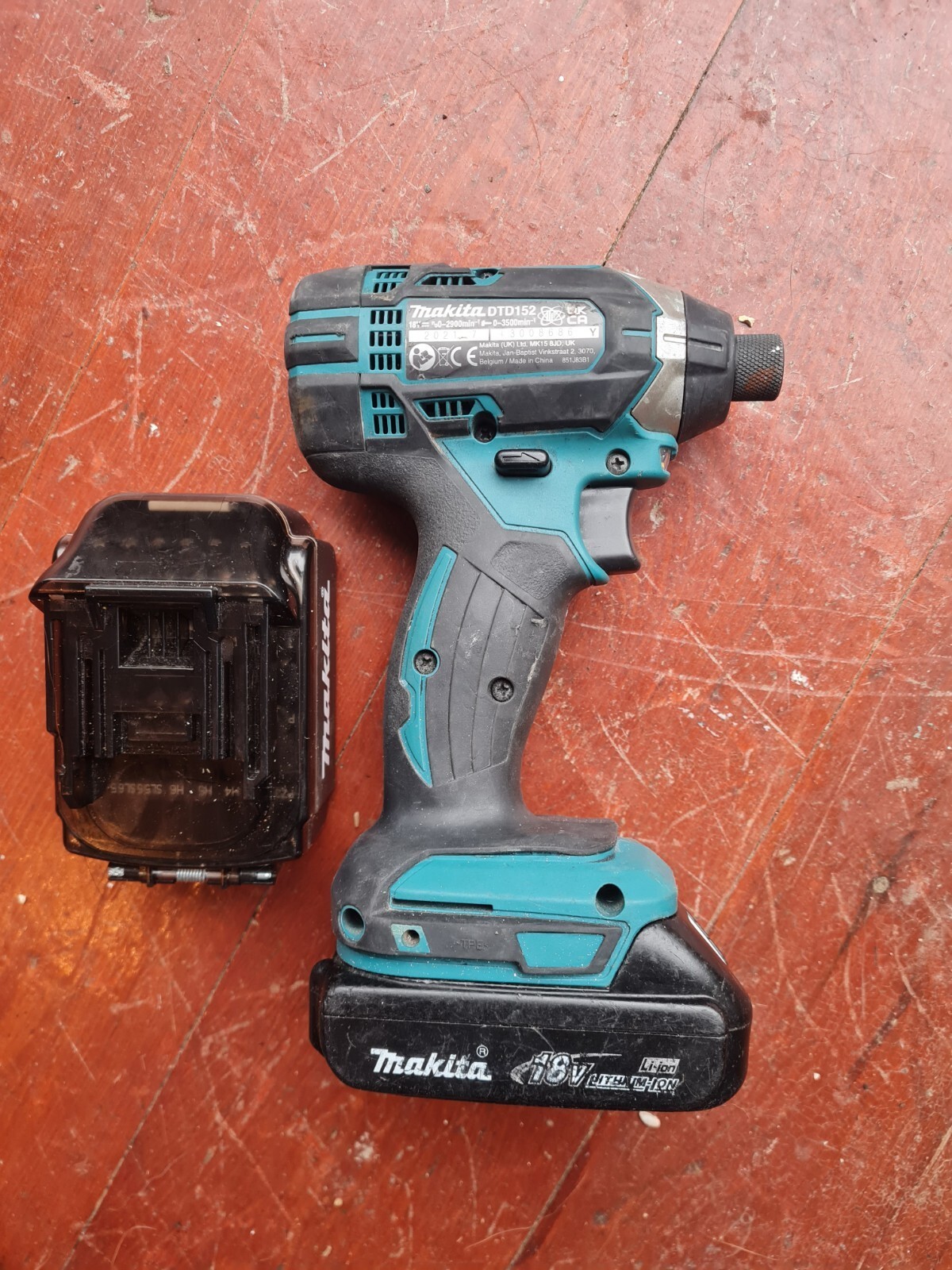 Makita 18v Impact Driver DTD152(2021) Battery,and Impact Bits eBay