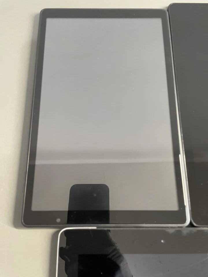 Lote de 7 MIX TABS (Samsung Galaxy Hyundai y Ipads) PARA REPUESTOS O REPARACIÓN Foto 2 de 4