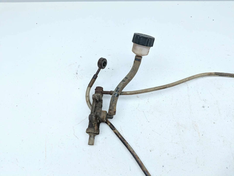 Главный цилиндр заднего тормоза 03 06 Polaris Magnum 330 4x4 - Изображение 2 из 4