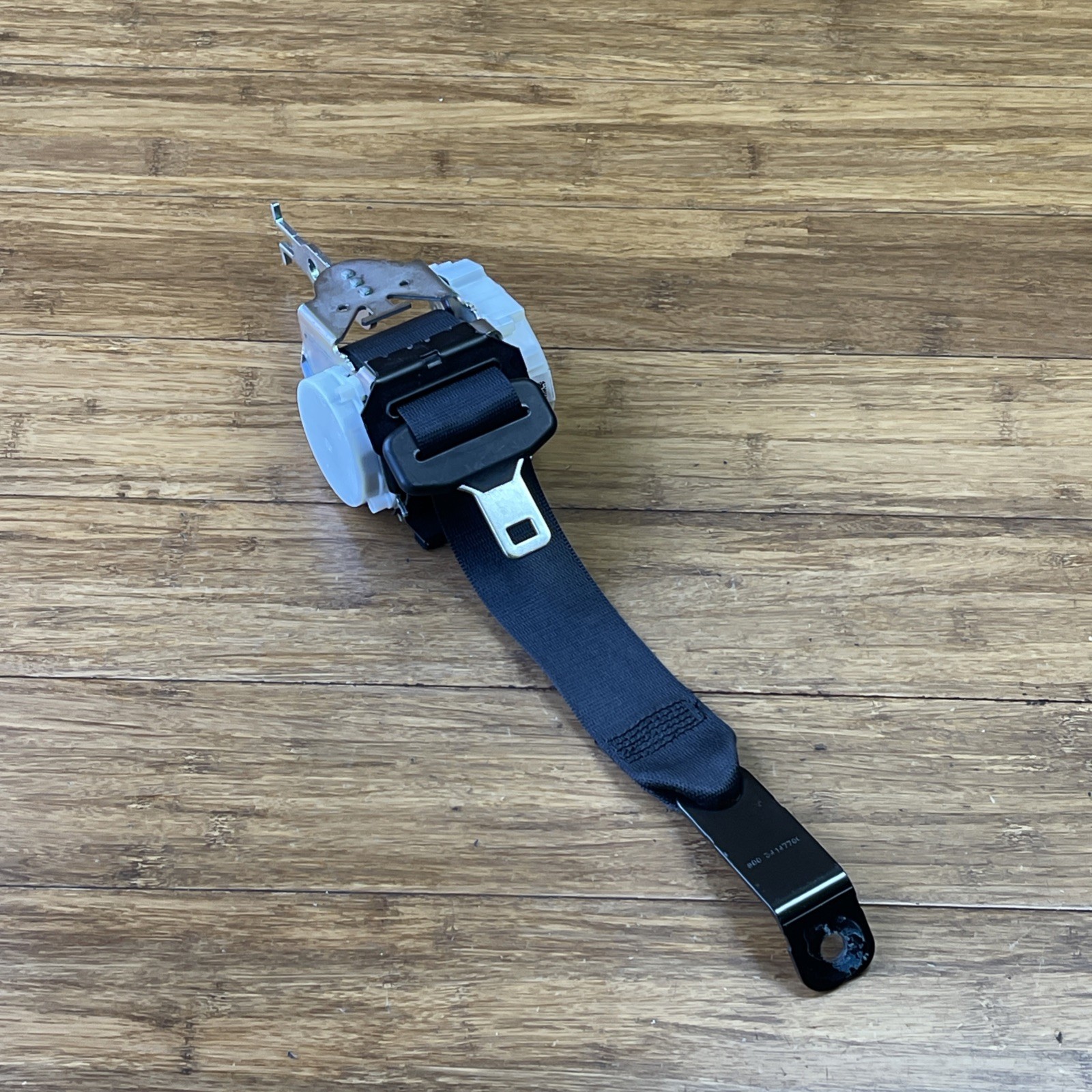 BMW i8 2015-2018 Rear Left Seat belt retractor Black