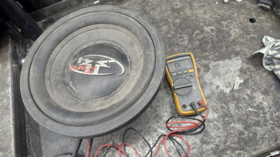  Rockford Fosgate PUNCH HX2 RFD2112 Dual 4 Ohm Subwoofer w/Trim Ring for parts