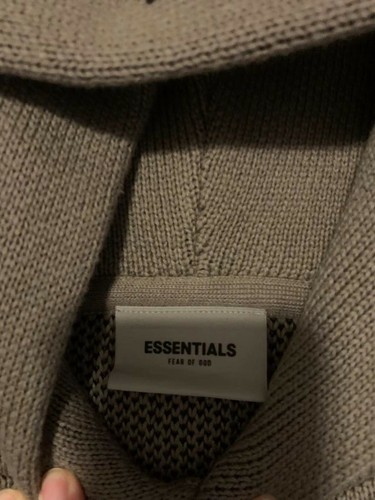 Neu mit Etikett Essentials Strick Logo Hoodie ~ Größe: S ~ schwarz & taupe (ausverkauft) - Bild 9 von 18