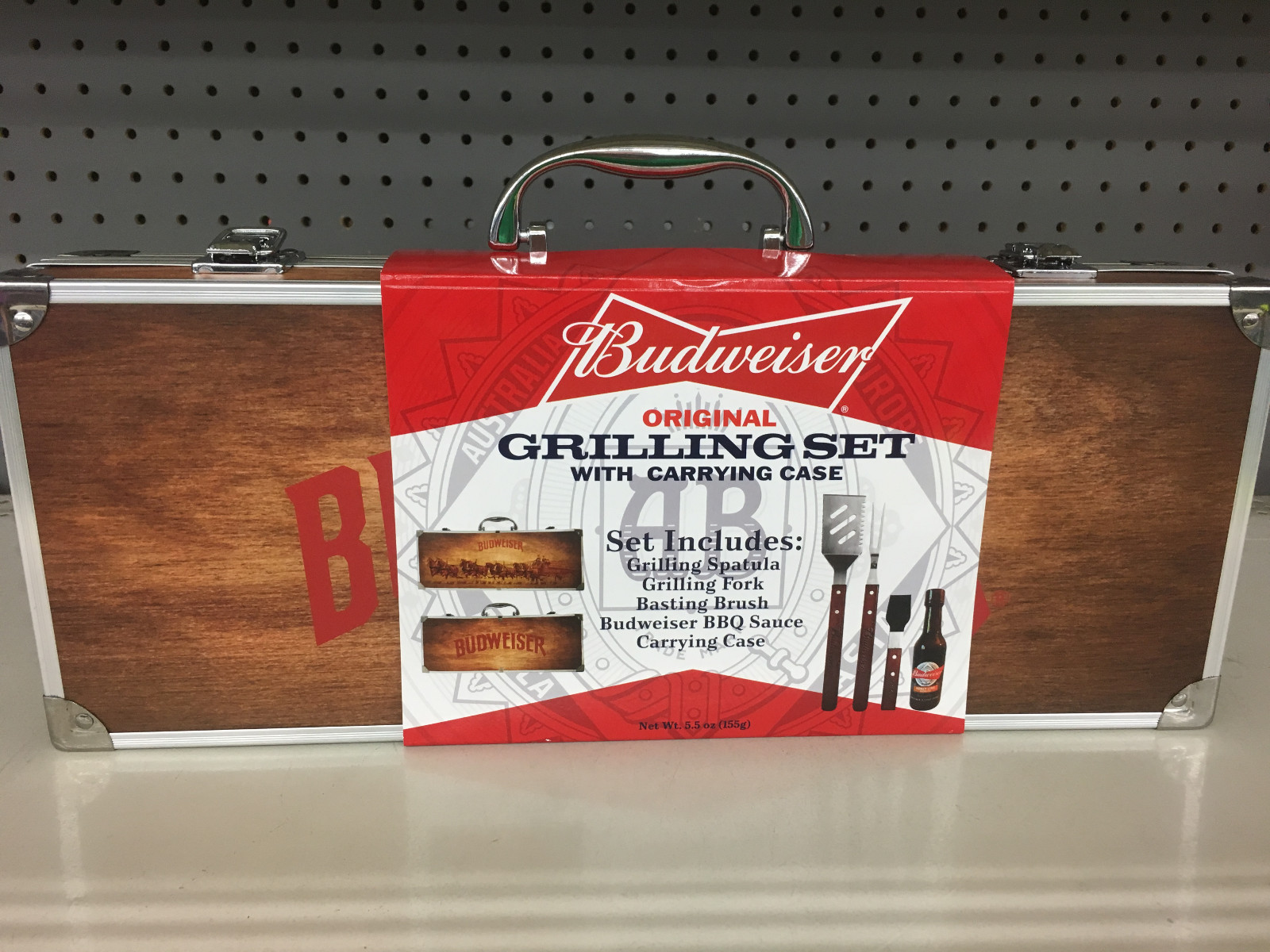 Budweiser Original 5 pc Grilling Set with Wood Clydesdale Carry Case  NEW IN BOX