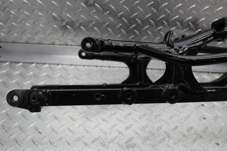 Subchasis Suzuki Hayabusa GSX1300R 2003 3P6-21190-01-00 Foto 3 de 4