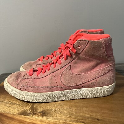 hot pink nike blazer