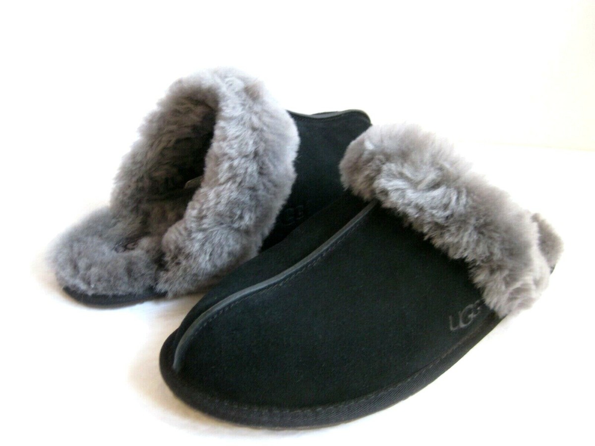 靴 UGG Scuffette II USL8 JP24.5 EU39 UGG SCUFFETTE II WOMEN SLIPPER SUEDE BLACK US 7 /UK 5 /EU 38 /JP