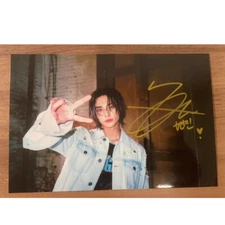 Stray Kids Hyunjin Autographed Hand Signed Photo 4*6