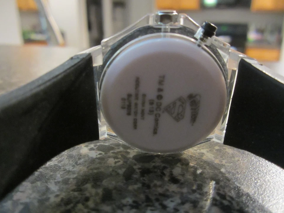 Reloj Superman - Banda Negra - Goma - Cara Blanca - DC Comics Foto 4 de 4