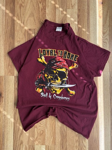 Fruit of the Loom HD Cotton Men’s M Burgundy Skull Pirate Graphic Crew Neck Tee