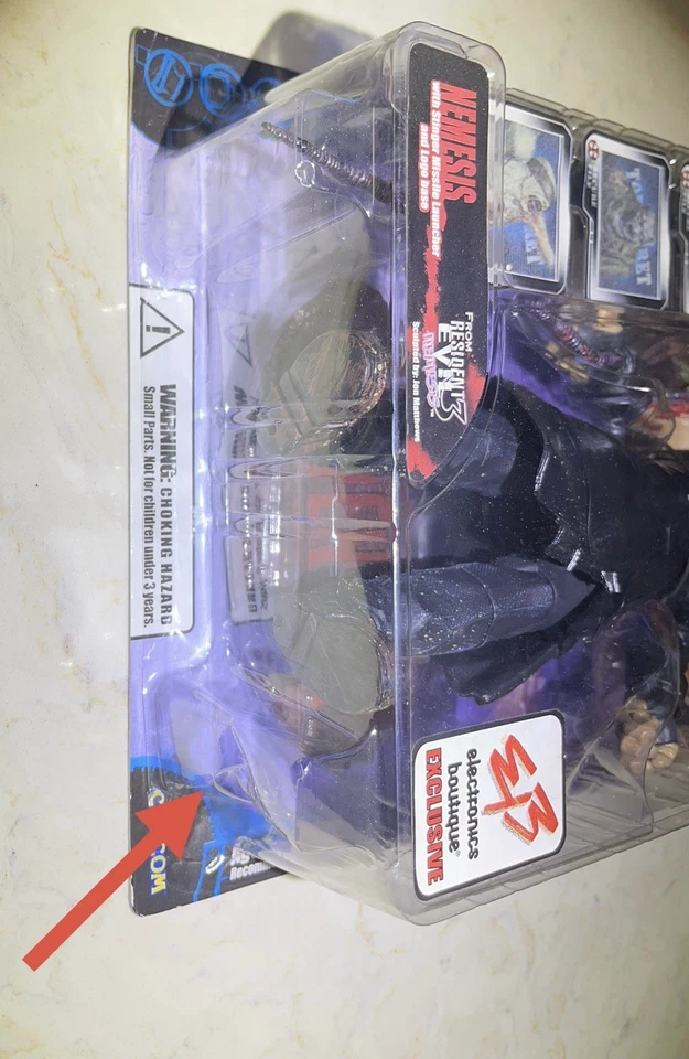 Palisades Resident Evil 3 Nemesis EB Juegos Exclusivos Foto 3 de 4